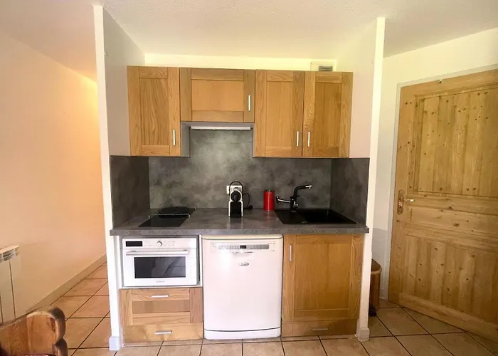 Апартаменты D Or - Chaleureux T3, Emplacement Ideal Avec Place De Parking Privee Mae-3823